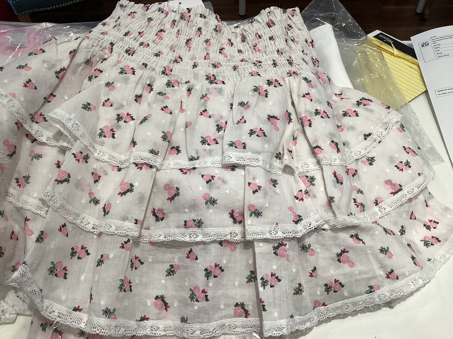 Theme Gemma white rose ruffle skirt