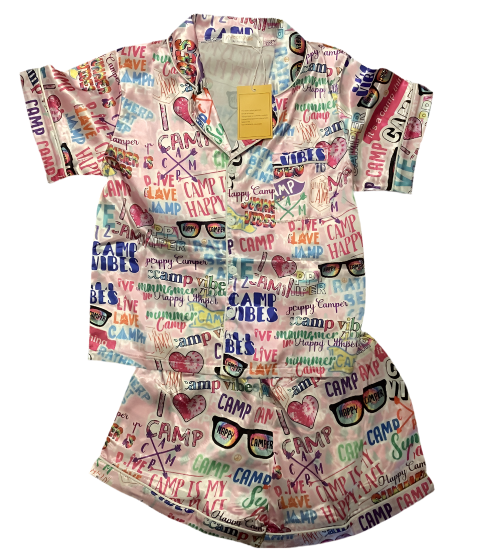 Stoopher happy camper lounge short set