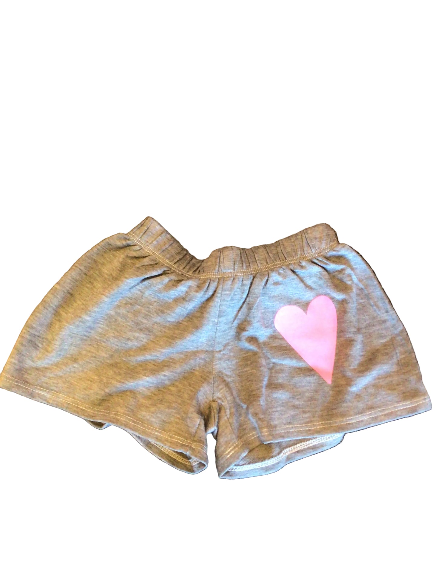 Heather grey short with pink heart