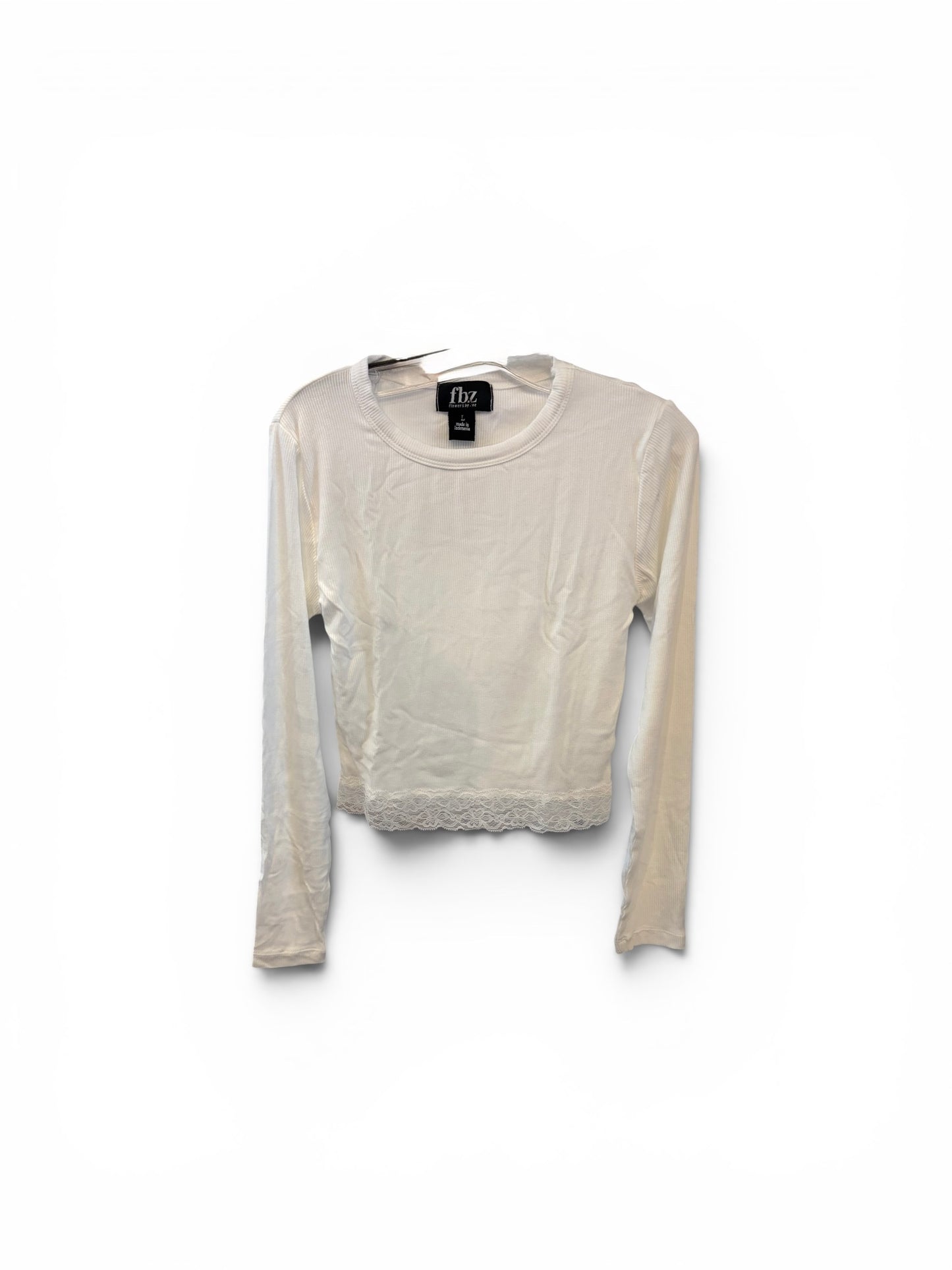 Cream Long Sleeve w Lace Bottom