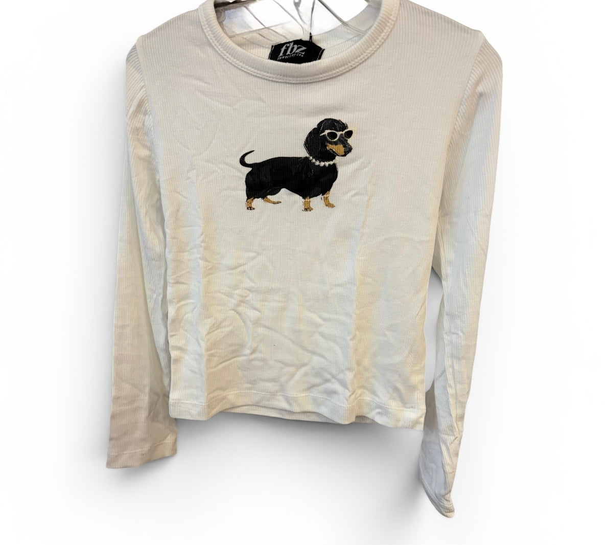 Cream Long Sleeve w Dog