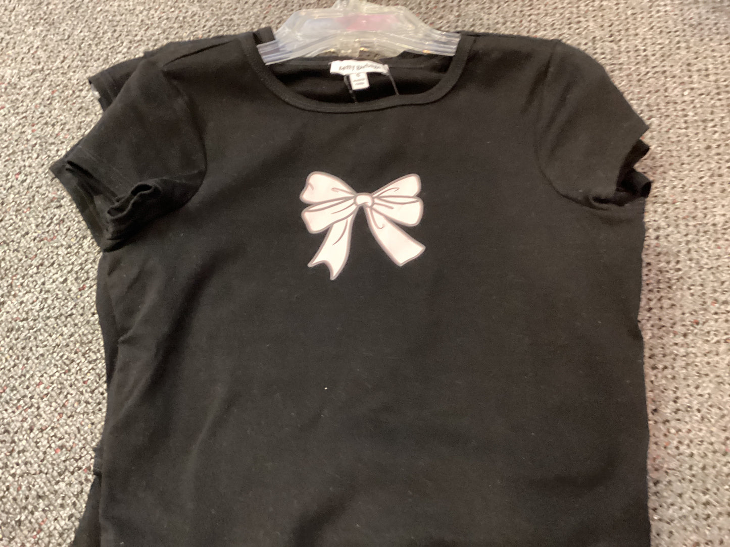 Pretty garage Jr black bow tshirt