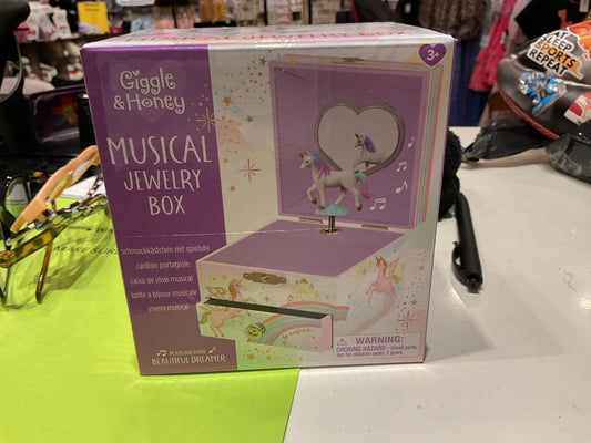 Giggle Honey musical jewelry box