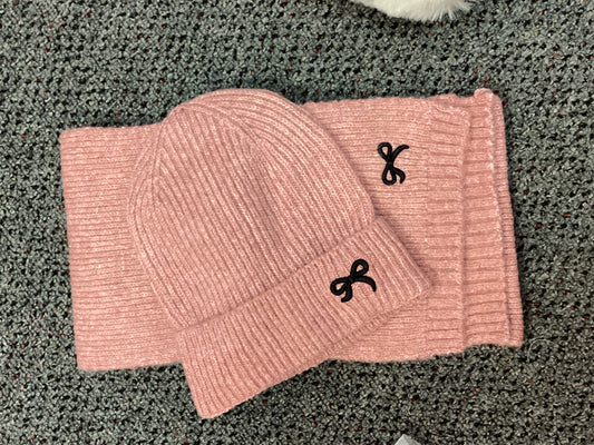 Scarf and hat pink bow set