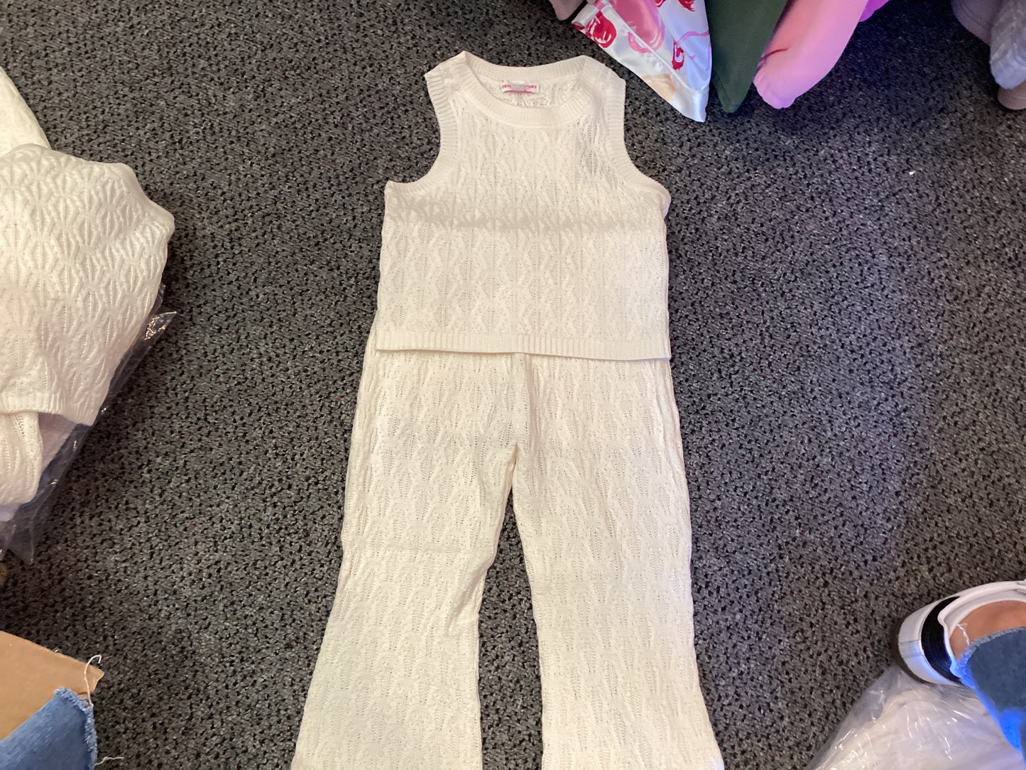 Design History cream pant and sleeveless top