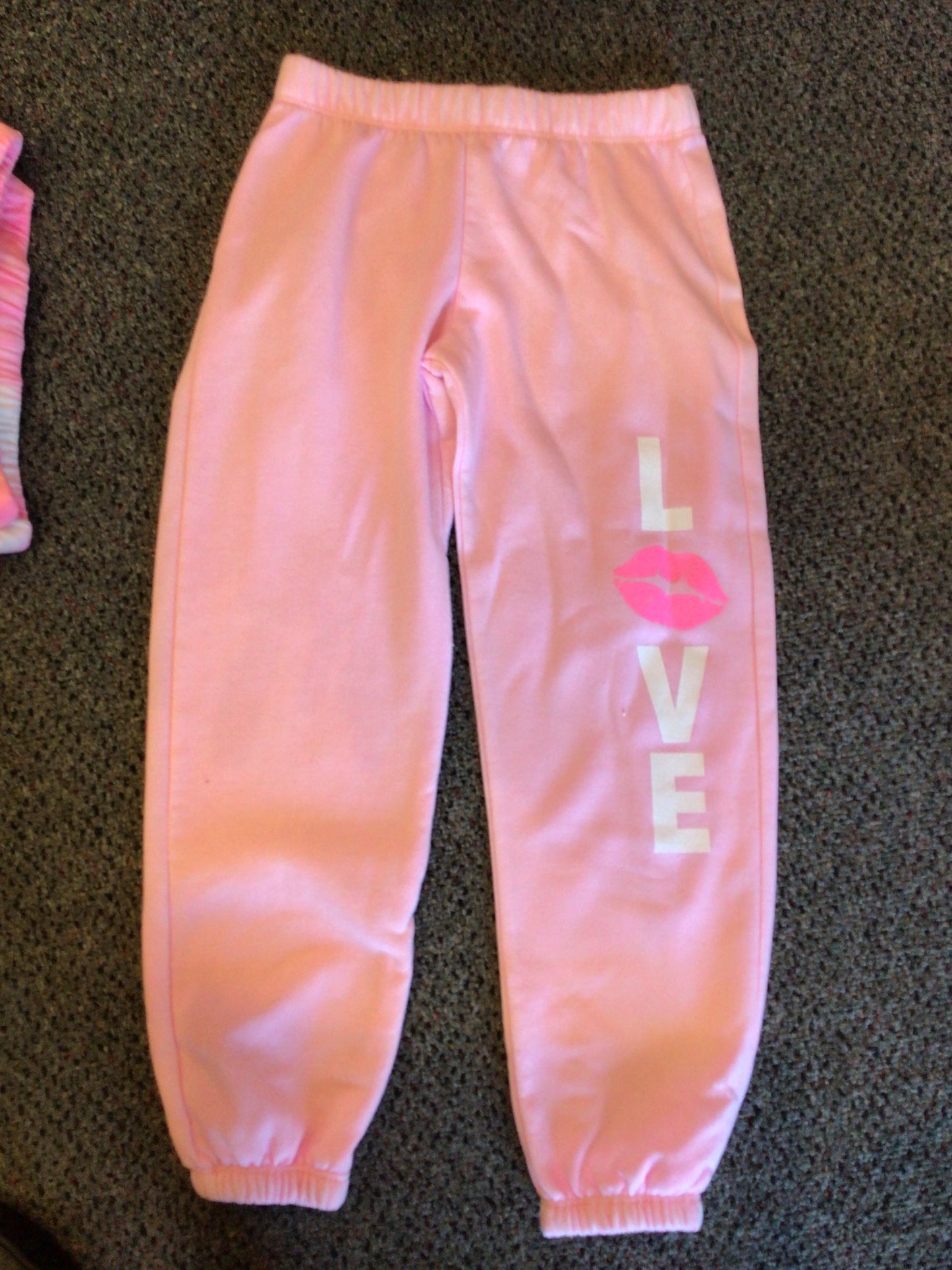 Pink sweatpants with lips