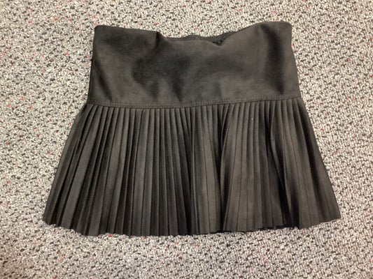 Cheryl blk suede pleated skort