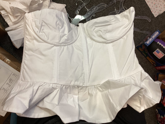 Olivaceous white tube flutter top