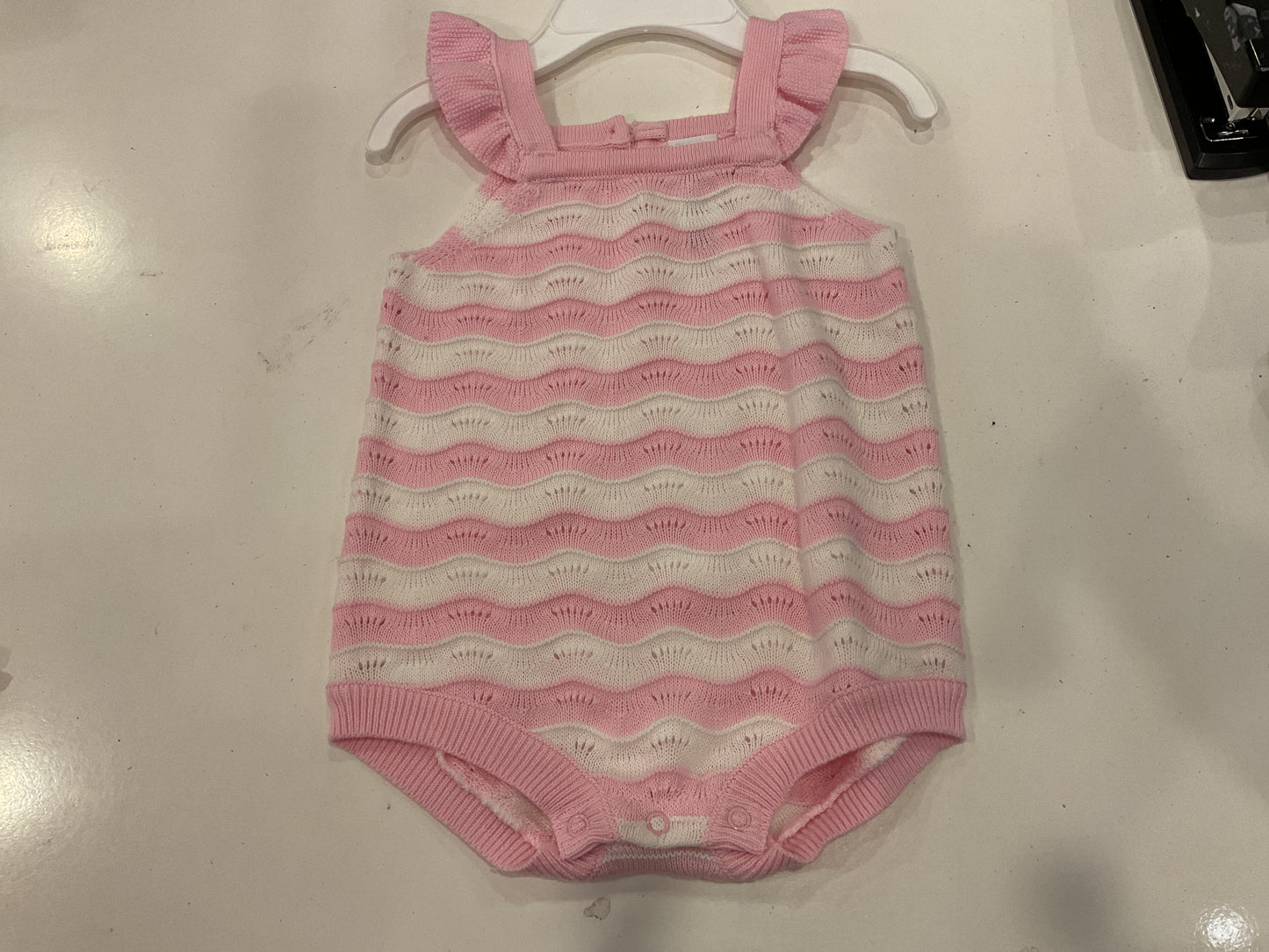 Pink and white sweater bubble