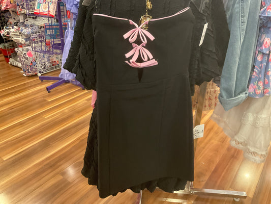 Katiej kids black strapless dress w/ pink bows