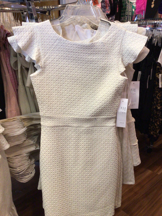 BD Junior diamond ruffle sleeve straight dress