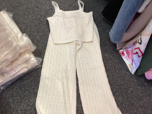 Design History cream flare pants w/tank top