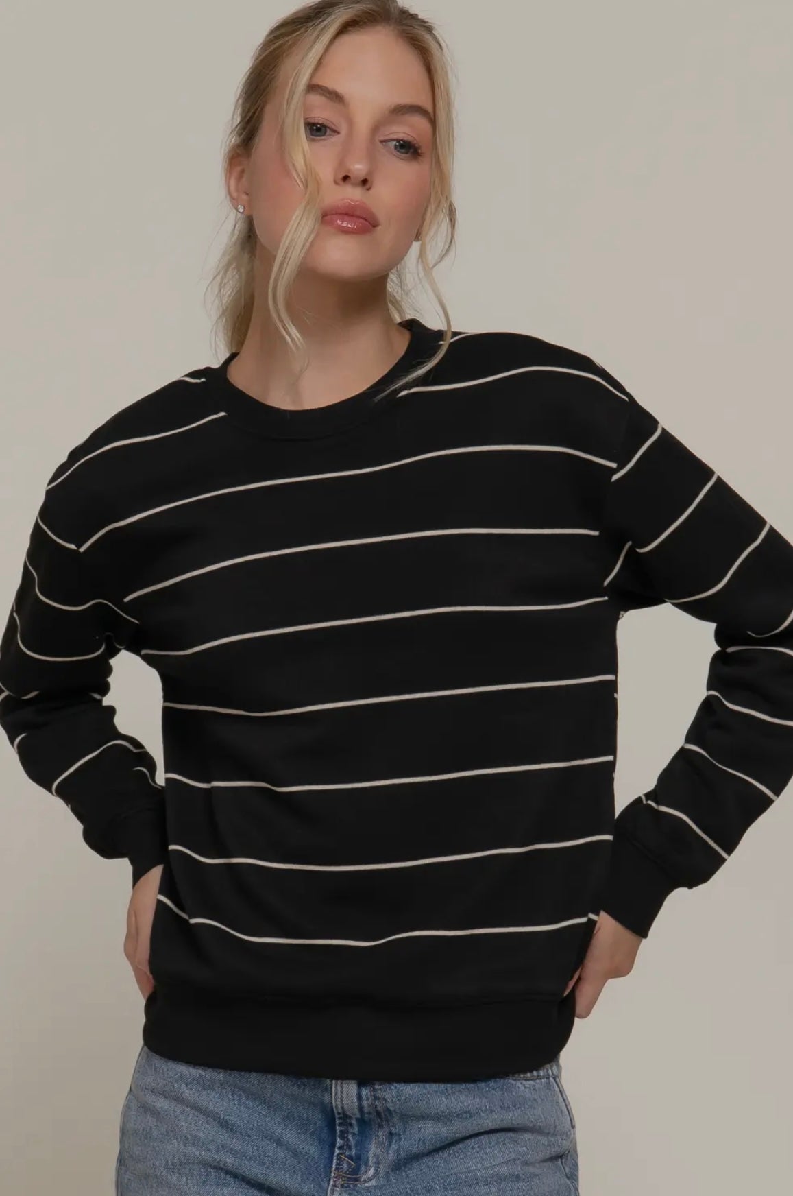 Black/beige stripe fleece sweatshirt