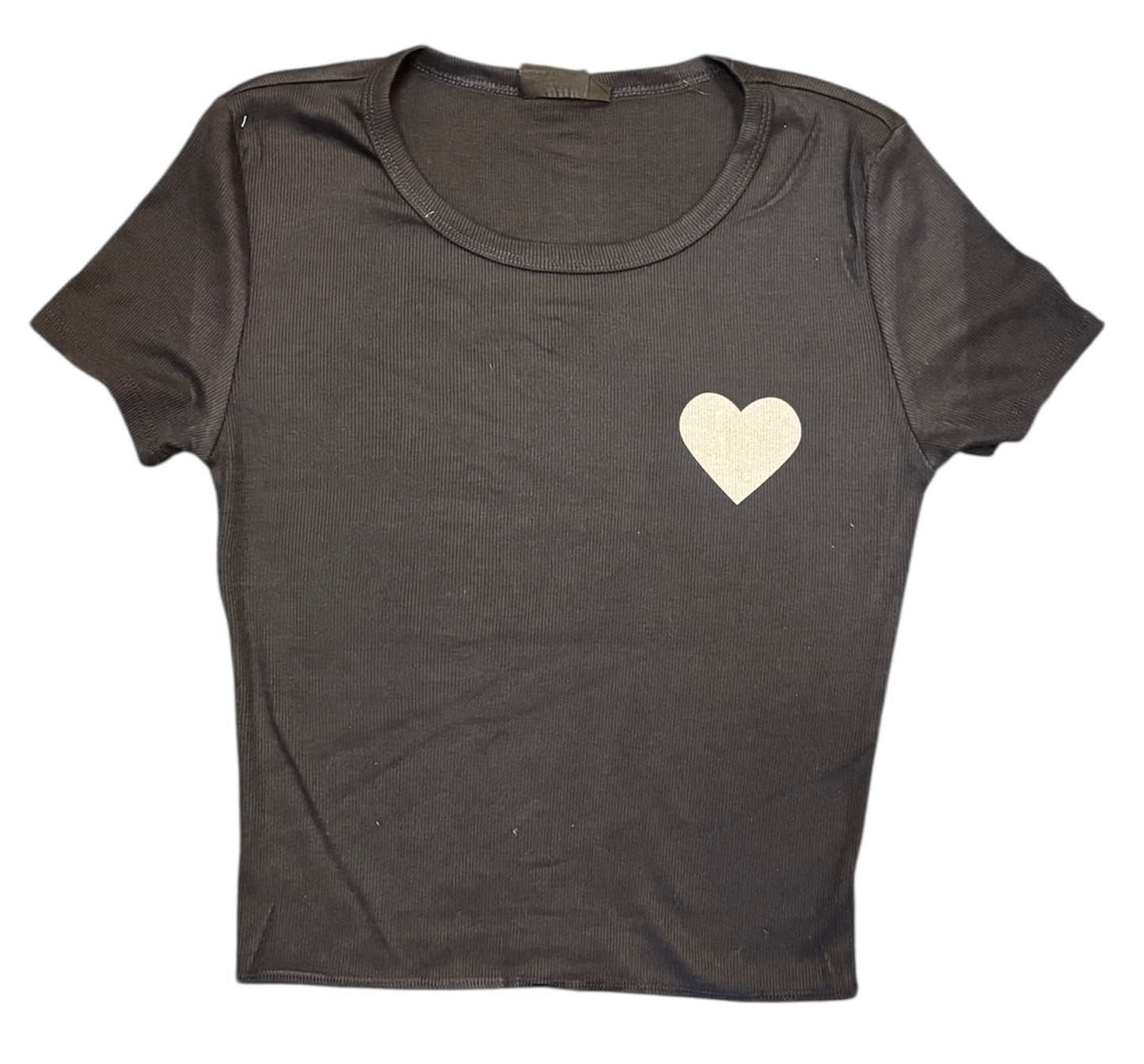 Black Ribbed Tee w Small Heart