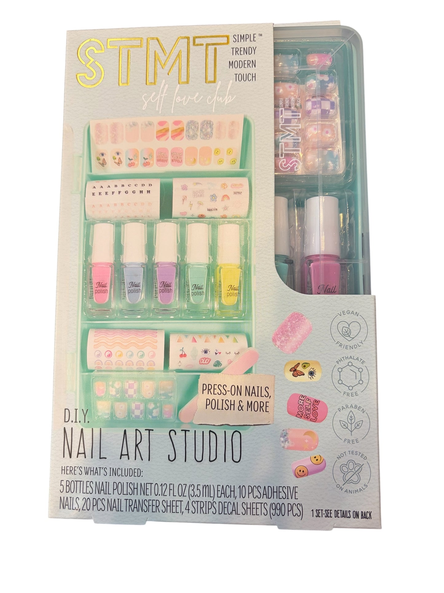 D.I.Y. Nail Art Studio